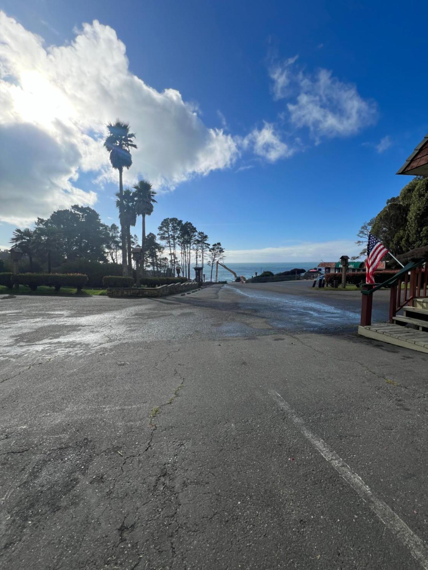 Ocean Cove Lodge Bar & Grill Walsh Landing Exterior foto