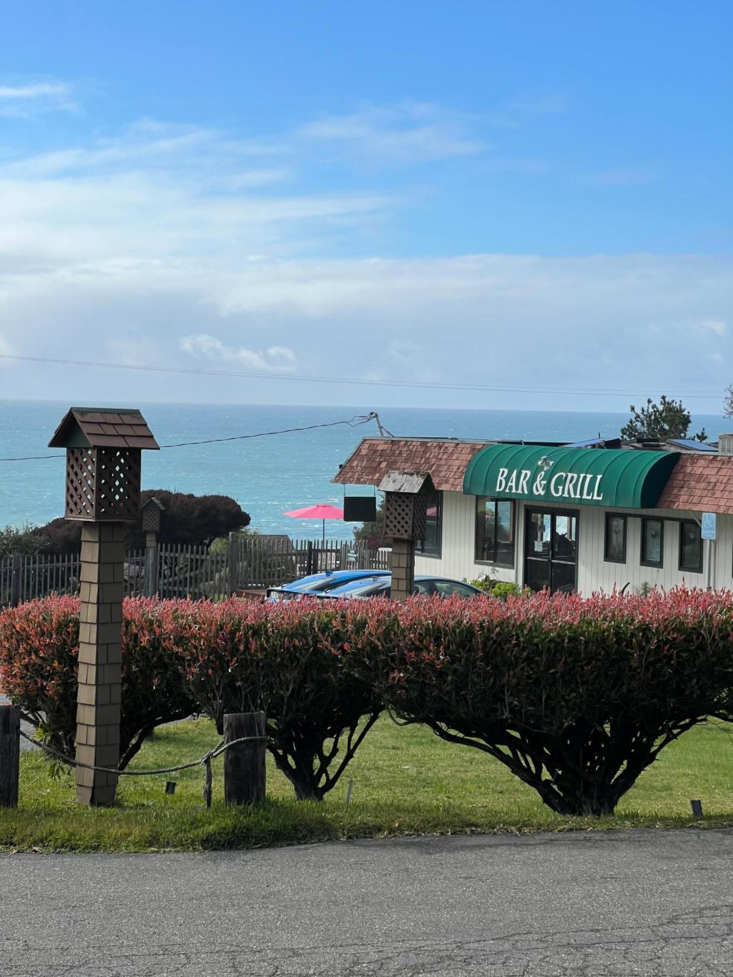 Ocean Cove Lodge Bar & Grill Walsh Landing Exterior foto
